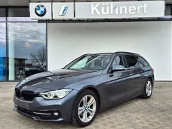 Grau Gebraucht 2019 BMW 320 Performance Kombi | 11.600 € (Superpreis)