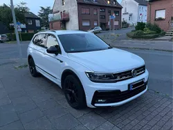 Weiß Gebraucht 2021 VW Tiguan Allspace Style SUV | 32.900 € (Teuer)