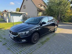 Schwarz Gebraucht 2016 Fiat Tipo Lounge Limousine | 7.900 € (Guter Preis)