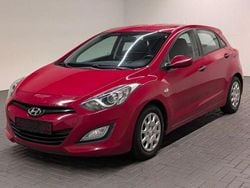 Rot Gebraucht 2012 Hyundai i30 Limousine | 2.950 € (Superpreis)