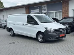 Arkitweiss (metallic) Gebraucht 2023 Mercedes Vito Van / Kleinbus | 29.879 € (Superpreis)