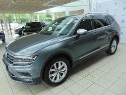 Platinum grey metallic Gebraucht 2018 VW Tiguan Allspace Highline SUV | 25.590 € (Guter Preis)