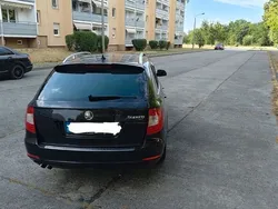 Schwarz Gebraucht 2010 Skoda Superb Elegance Kombi | 6.500 € (Fairer Preis)