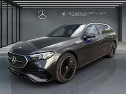 Grau Gebraucht 2024 Mercedes E300 AMG Kombi | 58.890 € (Fairer Preis)