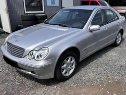 Silber Gebraucht 2001 Mercedes C180 Elegance Limousine | 2.999 € (Fairer Preis)