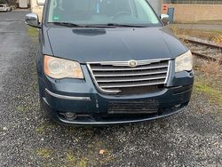 Blau Gebraucht 2008 Chrysler Voyager Limited Van / Kleinbus | 1.200 €