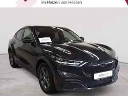 Darkmatter grey metallic Gebraucht 2021 Ford Mustang Mach-E SUV | 28.490 € (Etwas zu teuer)