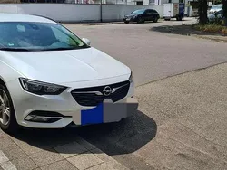 Weiß Gebraucht 2018 Opel Insignia Edition Kombi | 18.000 € (Teuer)