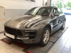 Achatgraumetallic Gebraucht 2017 Porsche Macan GTS SUV | 40.800 € (Guter Preis)