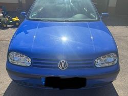 Blau Gebraucht 2001 VW Golf IV Limousine | 1.600 € (Guter Preis)