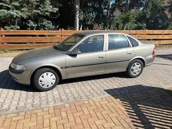 Gebraucht 1996 Opel Vectra Limousine | 2.100 € (Etwas zu teuer)