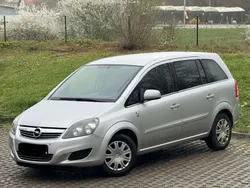 Silber Gebraucht 2010 Opel Zafira Selection Van / Kleinbus | 5.000 € (Fairer Preis)
