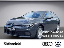 Grau metallic Gebraucht 2024 VW Golf VIII Life Kombi | 28.555 € (Fairer Preis)