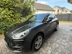 Grau Gebraucht 2016 Porsche Macan S SUV | 38.300 € (Guter Preis)