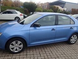Blau Gebraucht 2015 Skoda Rapid Active Limousine | 7.250 € (Guter Preis)