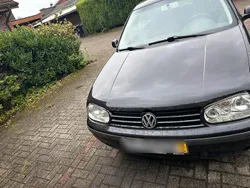 Schwarz Gebraucht 2003 VW Golf IV Limousine | 1.200 €