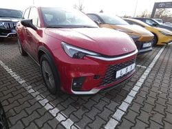 Silver metallic Neu 2025 Lexus LBX SUV | 34.990 €