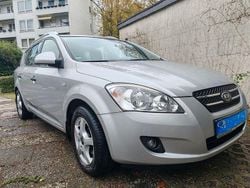 Silber Gebraucht 2009 Kia Ceed Sportswagon Spirit Kombi | 2.290 € (Fairer Preis)