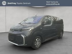 Grau Gebraucht 2024 Toyota Proace Team Van / Kleinbus | 42.480 € (Fairer Preis)