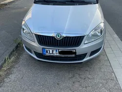 Silber Gebraucht 2011 Skoda Fabia Kombi | 2.200 € (Teuer)