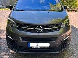 Grau Gebraucht 2024 Opel Vivaro Van | 31.000 € (Guter Preis)