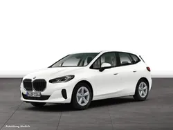 Mineralweiß metallic Gebraucht 2024 BMW 218 Active Tourer Luxury Line Van / Kleinbus | 35.934 € (Guter Preis)