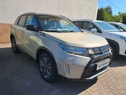 Beige Neu 2025 Suzuki Vitara Comfort SUV | 29.000 € (Fairer Preis)