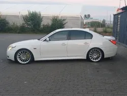 Weiß Gebraucht 2009 BMW 530 Exclusive Limousine | 17.900 €