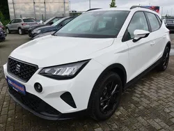 Weiss Gebraucht 2024 Seat Arona Style SUV | 20.880 € (Guter Preis)