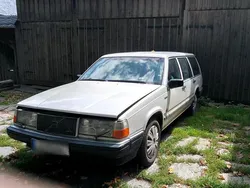 Weiß Gebraucht 1989 Volvo 760 Kombi | 2.500 €
