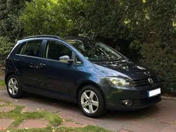 Blau Gebraucht 2013 VW Golf Plus Comfortline Van / Kleinbus | 8.300 € (Fairer Preis)