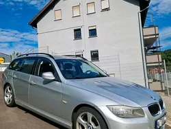 Grau Gebraucht 2010 BMW 318 Kombi | 4.300 € (Fairer Preis)