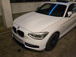 Weiß Gebraucht 2012 BMW 120 Sport Line Kleinwagen | 6.999 € (Guter Preis)