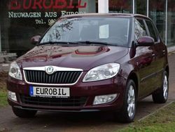 Rosso brunello metal... Gebraucht 2013 Skoda Fabia Ambition Limousine | 4.780 € (Fairer Preis)