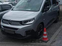 Stahlgrau Neu 2025 Citroën Berlingo Comfort Van / Kleinbus | 28.990 € (Guter Preis)