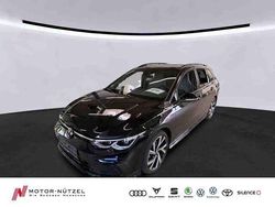 Deep black perleffekt Gebraucht 2022 VW Golf VIII R-line Kombi | 26.430 € (Etwas zu teuer)