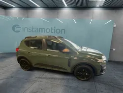 Grau Neu 2025 Dacia Sandero Extreme Kleinwagen | 20.270 € (Etwas zu teuer)