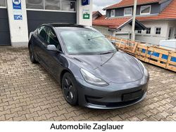 Grau Gebraucht 2021 Tesla Model 3 Standard Range Plus Limousine | 25.490 € (Fairer Preis)
