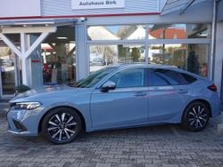 Sonic gray p. Neu 2025 Honda Civic Elegance Limousine | 34.990 € (Guter Preis)