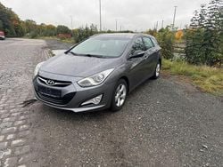 Grau Gebraucht 2014 Hyundai i40 Kombi | 4.999 € (Guter Preis)