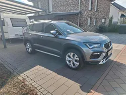 Grau Gebraucht 2023 Seat Ateca 4Drive SUV | 32.000 € (Guter Preis)