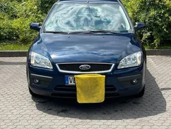 Blau Gebraucht 2006 Ford Focus Ghia Kombi | 2.399 € (Fairer Preis)