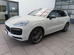 Beige Gebraucht 2022 Porsche Cayenne Sport SUV | 73.885 € (Superpreis)