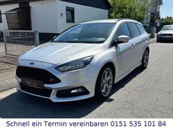 Silber Gebraucht 2018 Ford Focus ST Kombi | 11.800 € (Guter Preis)