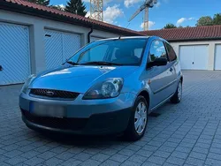 Blau Gebraucht 2006 Ford Fiesta Kleinwagen | 850 € (Guter Preis)
