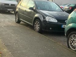 Schwarz Gebraucht 2006 VW Golf V Kleinwagen | 1.599 € (Fairer Preis)