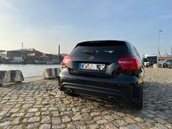 Schwarz Gebraucht 2014 Mercedes A180 Edition Limousine | 13.000 € (Fairer Preis)