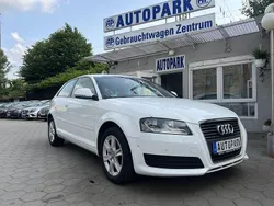 Weiß Gebraucht 2010 Audi A3 Ambition Limousine | 7.900 €