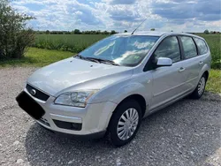 Silber Gebraucht 2007 Ford Focus Ambiente Kombi | 999 € (Superpreis)