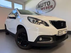 Weiß Gebraucht 2017 Peugeot 2008 Active SUV | 7.450 € (Fairer Preis)